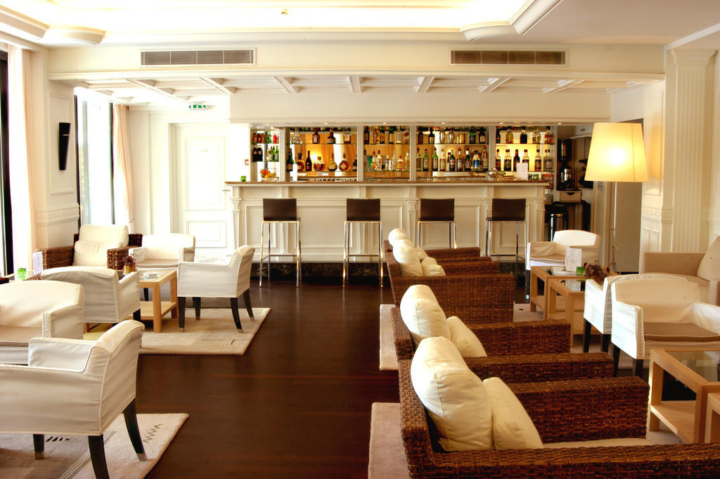 Hotel Napoleon Menton Restoran fotoğraf