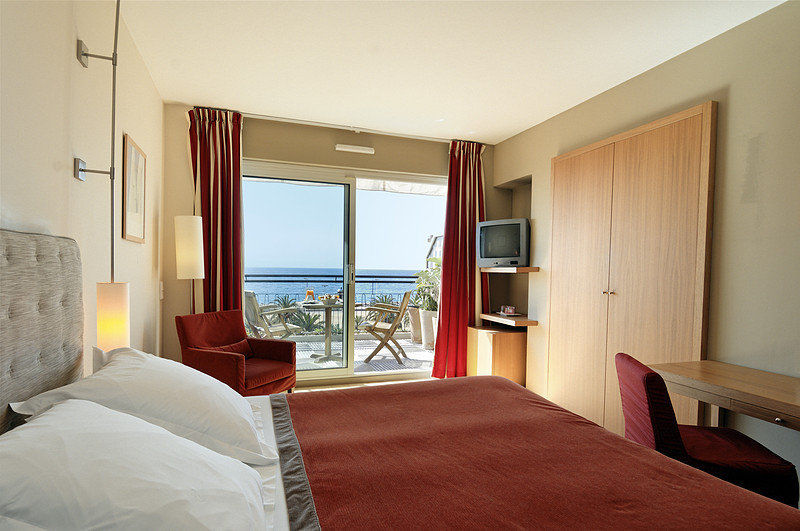 Hotel Napoleon Menton Oda fotoğraf